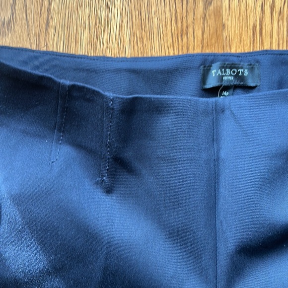 Navy blue Talbots ponte pant side zip and back pockets 14 petit - Picture 4 of 7